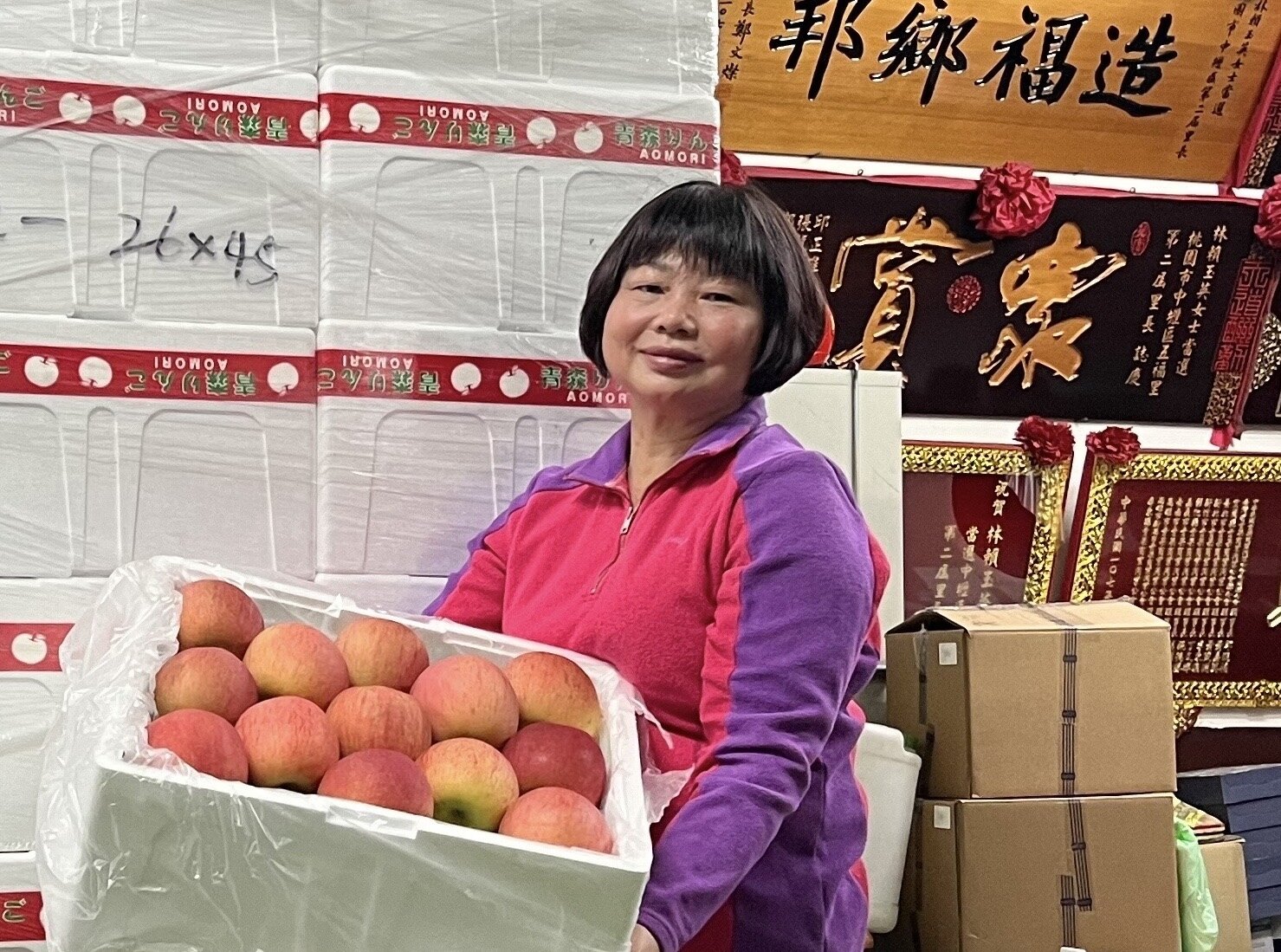 中壢區五福里長林賴玉英，經商有成轉戰公共事務領域。圖：民政局提供