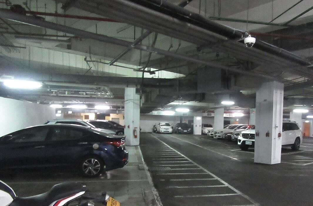 建設公司持有社區地下停車場。圖/稅務局提供