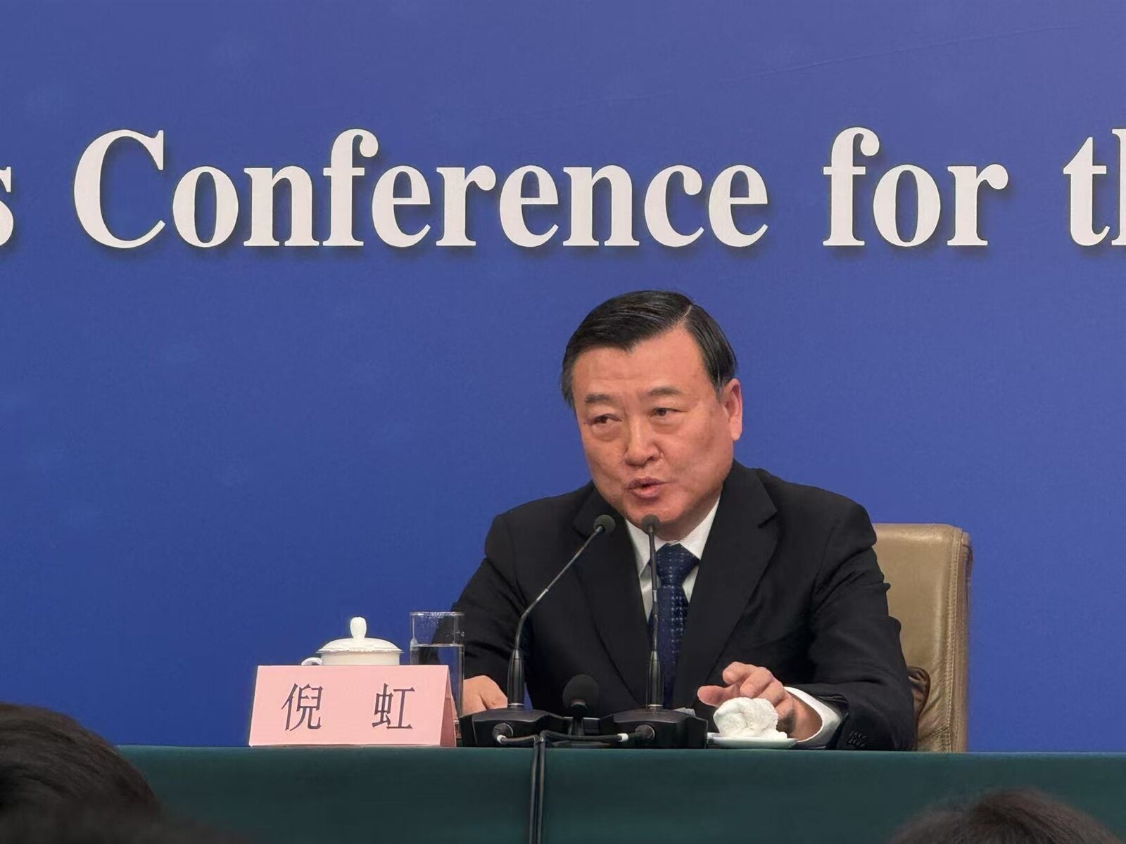 大陸住建部部長倪虹9日在十四屆全國人大三次會議民生主題記者會上表示,在穩房市上,提出建設好房子是產業轉型發展新賽道,並稱住建部正組織編制關於「好房子」的建設指南。記者黃雅慧/攝影