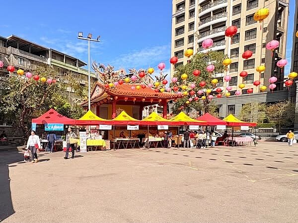 忠順廟尪公踅農市