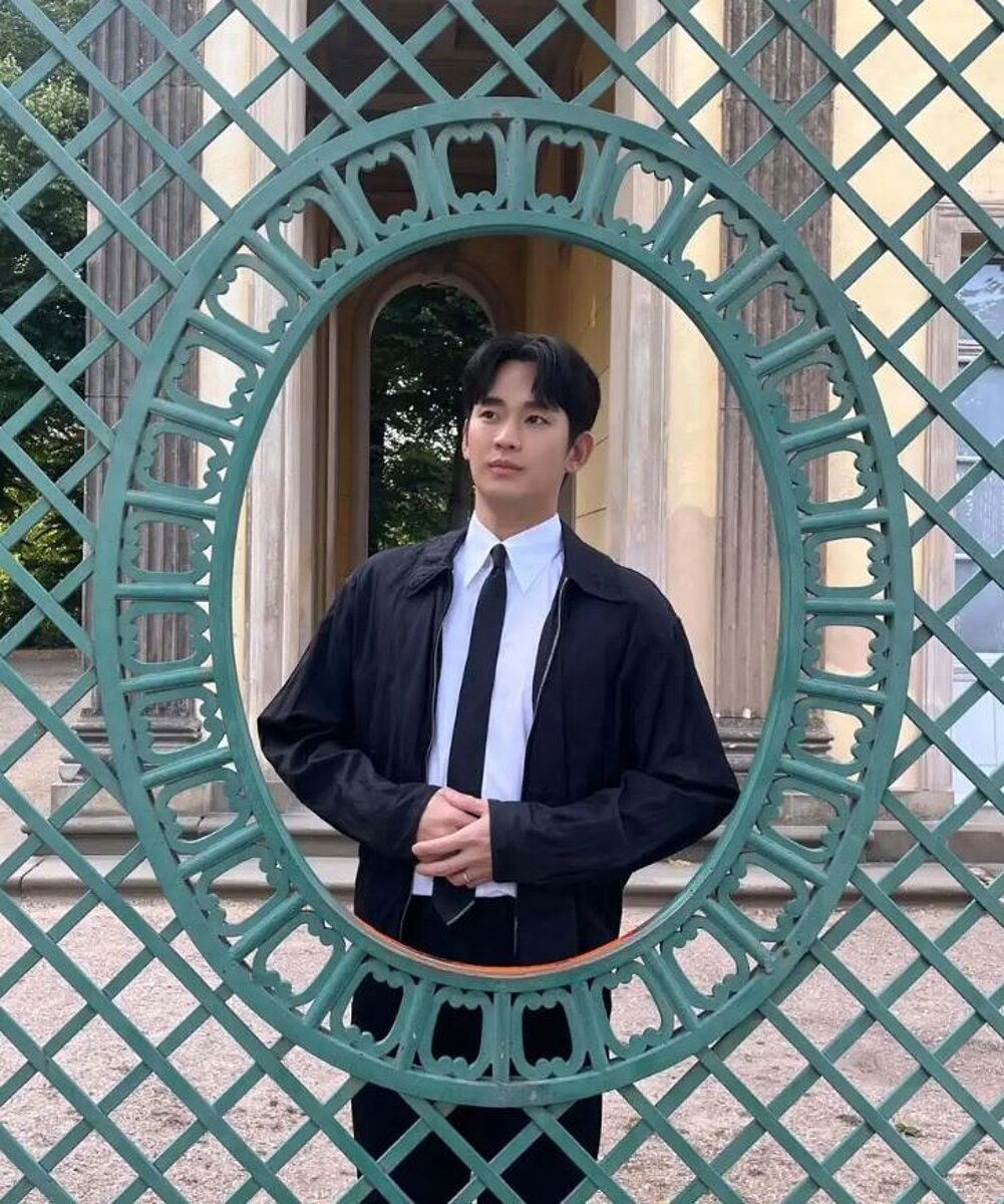 金秀賢身陷負面新聞。 圖/擷自IG@soohyun_k216