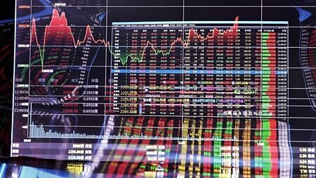 台股反彈受阻,22K整數大關得而復失。圖∕杜宜諳