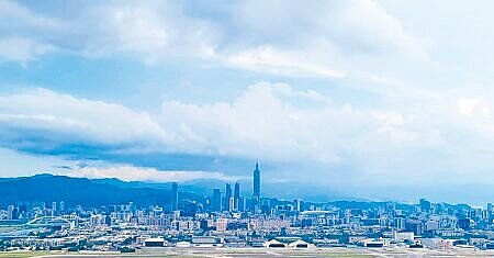 經濟局勢詭譎,市場對經濟及房市景氣前景看法保守。圖∕本報資料照片