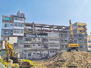塌陷爛尾樓　中市府開罰60萬元