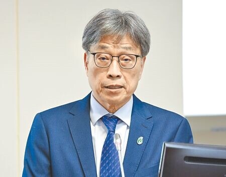 
農業部強調，針對農電「差額補助」政策原則不變。圖為農業部長陳駿季。（姚志平攝）
