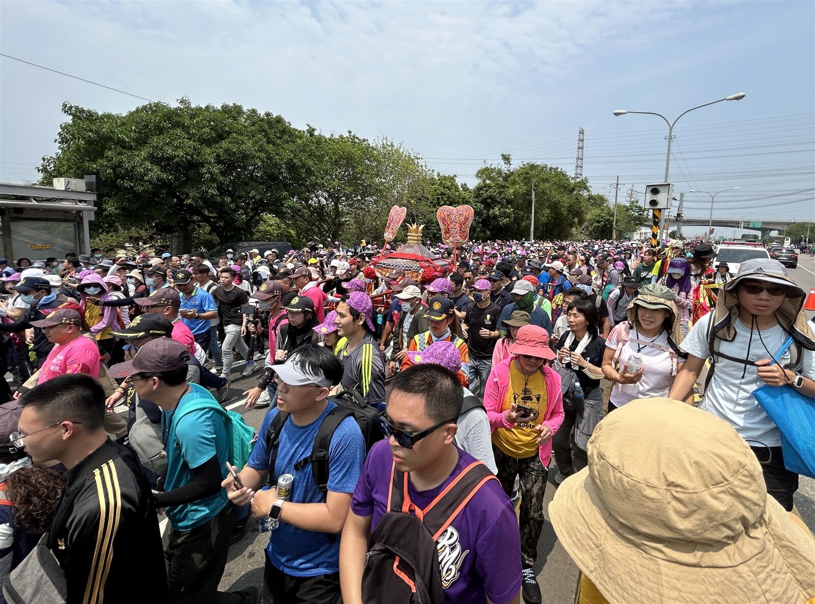 大甲媽遶境預計4月5日晚起駕，隔天進入台中市龍井、大肚與烏日，圖為大甲媽去年起駕盛況。記者趙容萱／攝影 