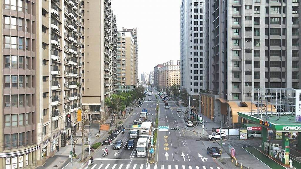 林口中山路商圈鄰近AI智慧園區，生活機能完整。圖／永慶不動產林口三井麗林加盟店提供