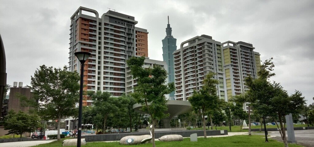 信義區六張犁社會住宅。圖/「發現台北」臉書