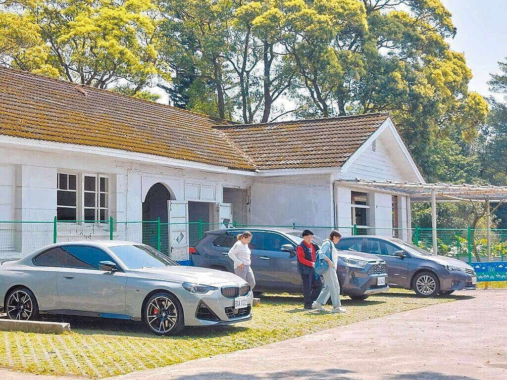 「山仔后前美軍宿舍」目前被作為停車場使用,北市文化局表示,已限期管裡機關台銀於4月15日前改善。(北市議員王欣儀研究室提供提供/張珈瑄台北傳真)