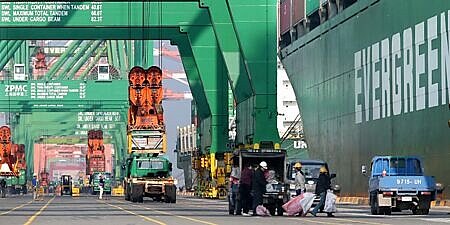 由於在對手國關稅稅率上做文章的空間不大,這次川普報復式關稅的主要考量點是貿易逆差與非關稅障礙:對美貿易順差愈高的國家,被課徵的對等關稅就愈高。圖∕本報資料照片