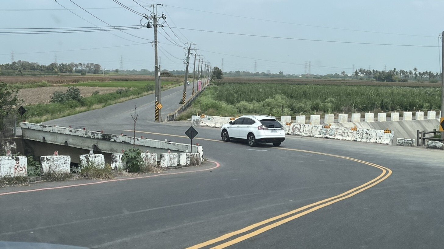 南科發展外溢至曾文溪北地區,台南市政府斥資約9.54億元拓寬溪埔中路並新闢道路銜接烏橋中路,完工後可有效分流車,減少壅塞。記者吳淑玲/攝影