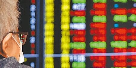 金管會公布2月金融業股市投資變動,整體金融業共加碼台股851.5億元。圖∕本報資料照片