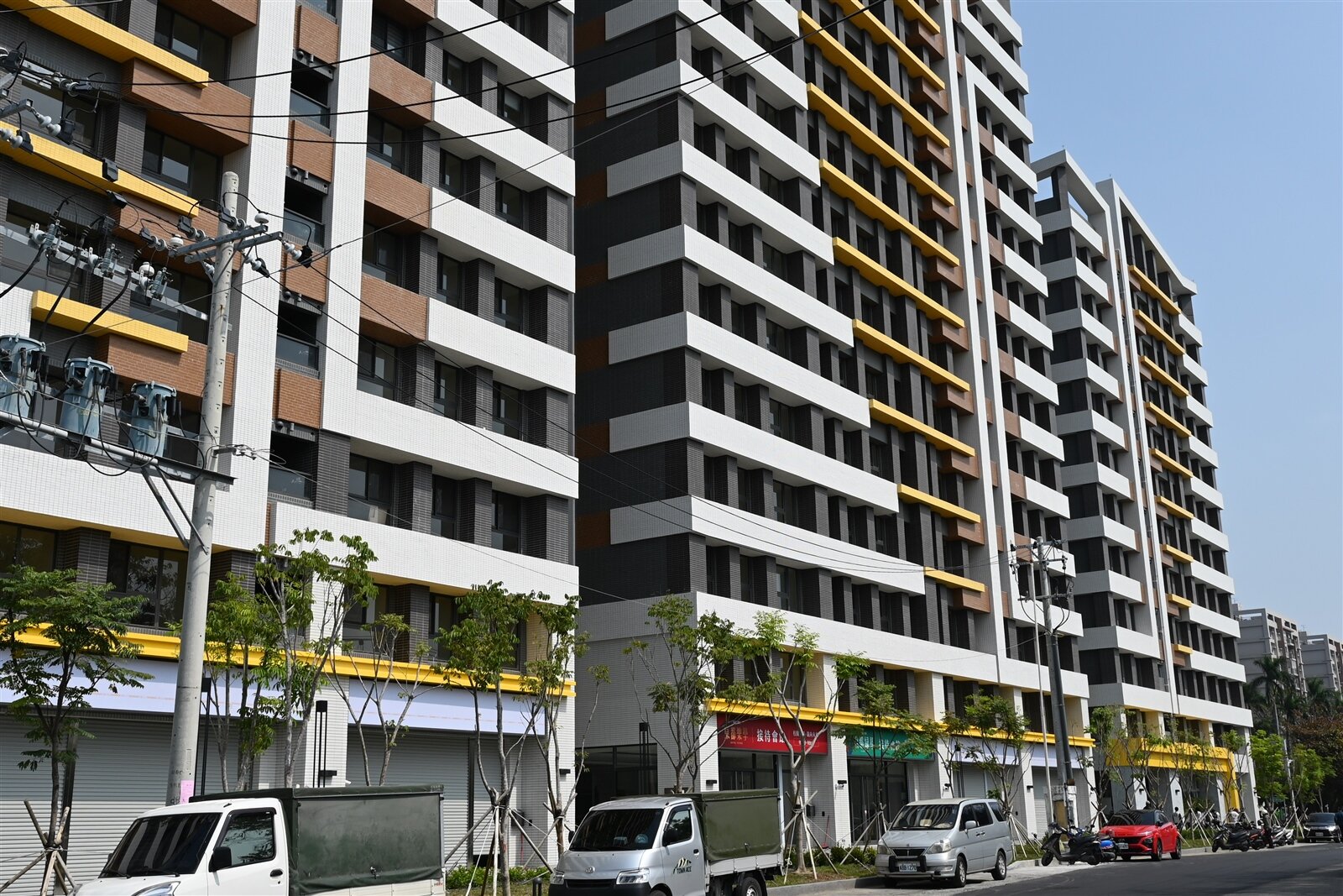 台南「宜居成功」、「宜居仁愛」社宅已完工，正受理登記申請，申請情形踴躍。記者鄭惠仁／攝影 