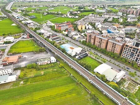 高鐵延伸宜蘭第2階段環評,頭城鎮及礁溪鄉不少機關、團體要求加開公聽會。圖為高鐵宜蘭站預定地。(吳佩蓉攝)