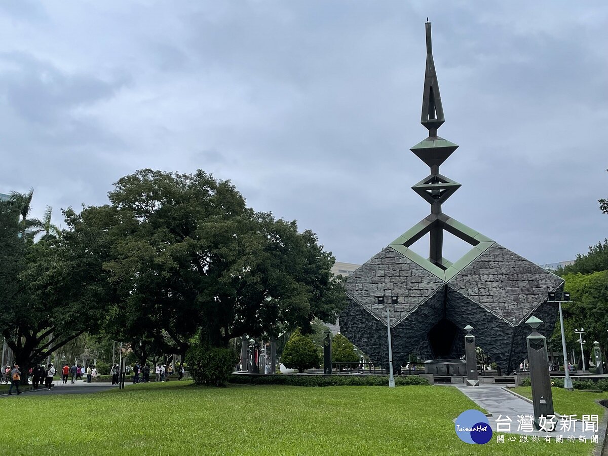 本週2波鋒面接力 留意雷擊、強降雨等劇烈天氣
