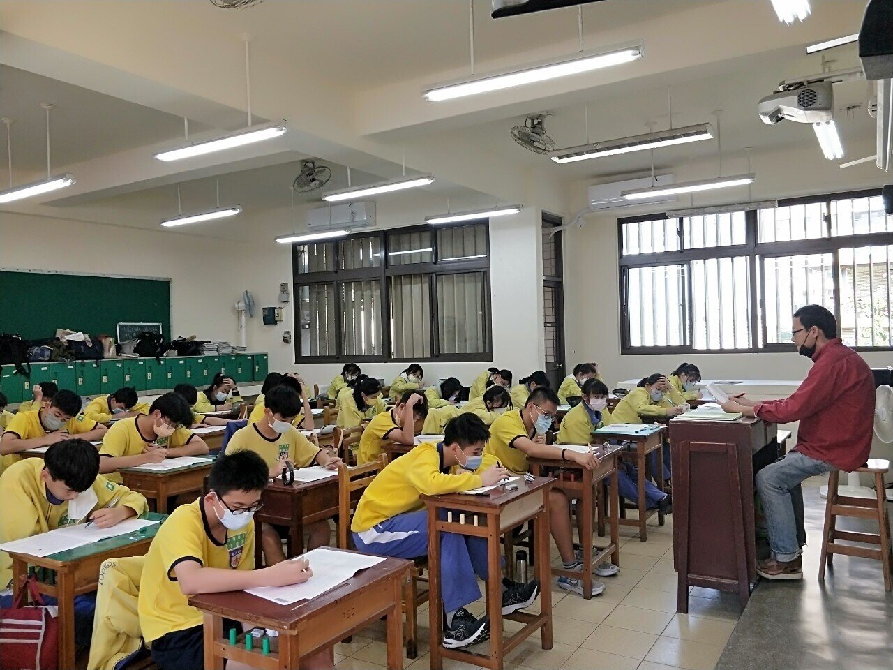 桃園教育局舉辦模擬測驗及分發助會考生熟悉免試入學流程| 好房網News