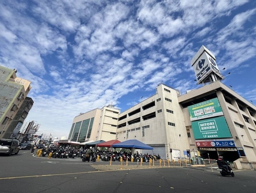 信義房屋彰美店林家禾專員表示，北彰化因商圈完善與教育資源豐富，成為買家眼中的熱門區域。圖／信義房屋提供
