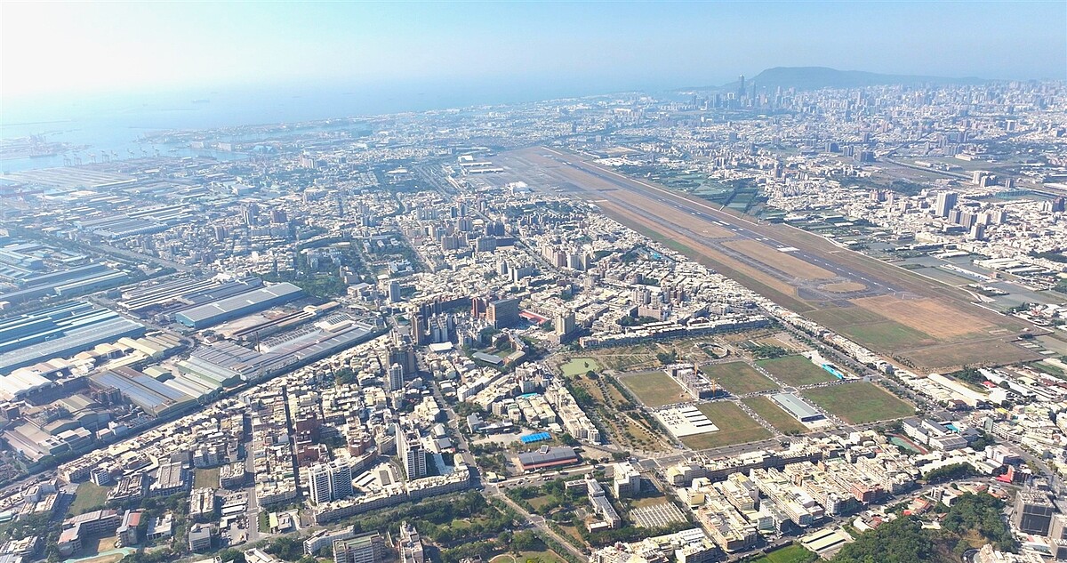 高雄小港區擁有國際機場、眾多工業區，就業人口帶動在地房市剛需強勁，1字頭房價更顯實惠。圖／永慶房產集團提供