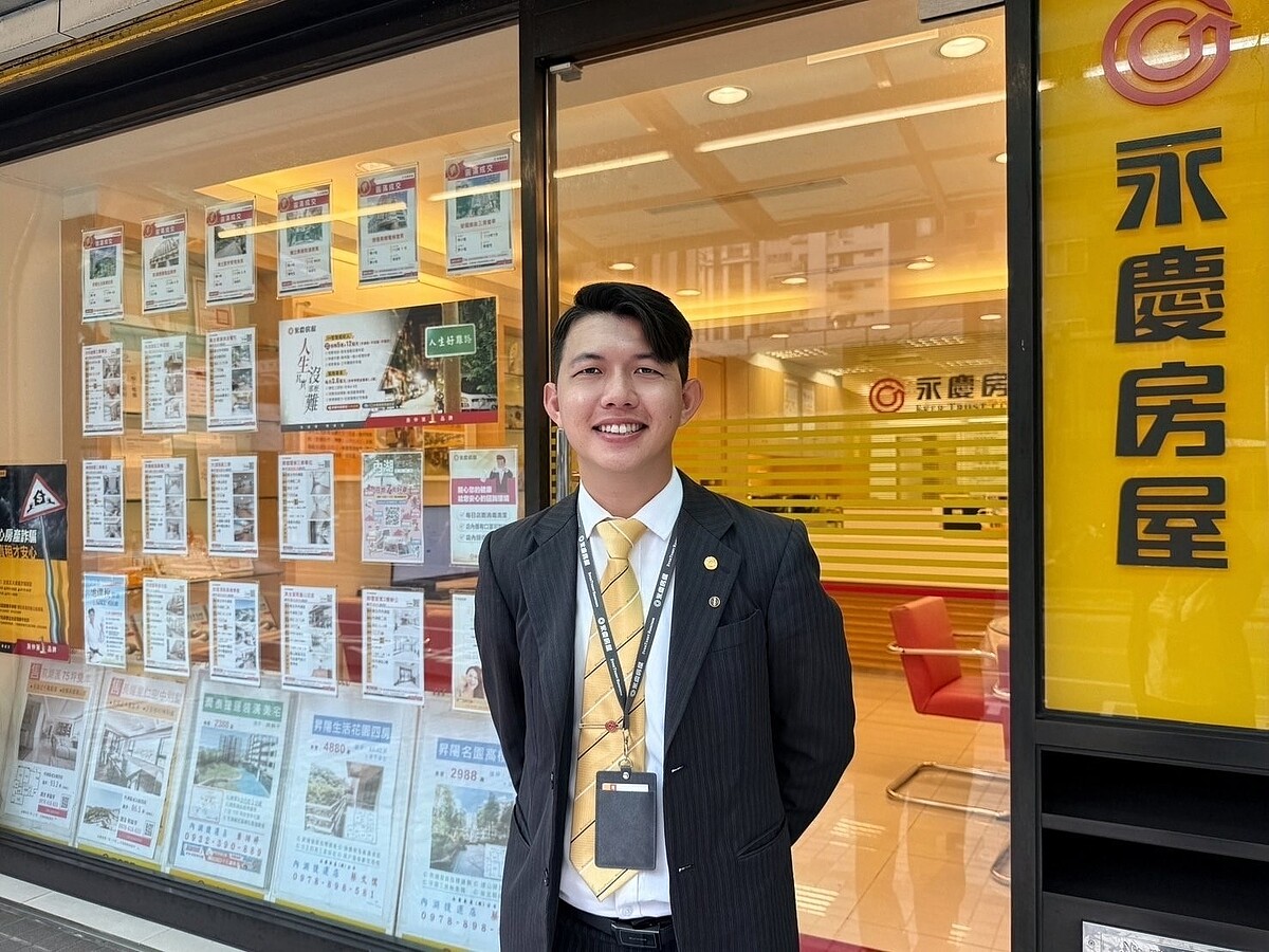 在永慶服務超過十年的蔡鎰存認為,每次市場迎來挑戰,永慶都能快速制定出策略,讓員工安心。圖/永慶房產集團提供
