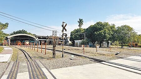 台南市政府都發局近年啟動新營糖廠土地活化方案,盼成為帶動大新營區域發展火車頭。(張毓翎攝)