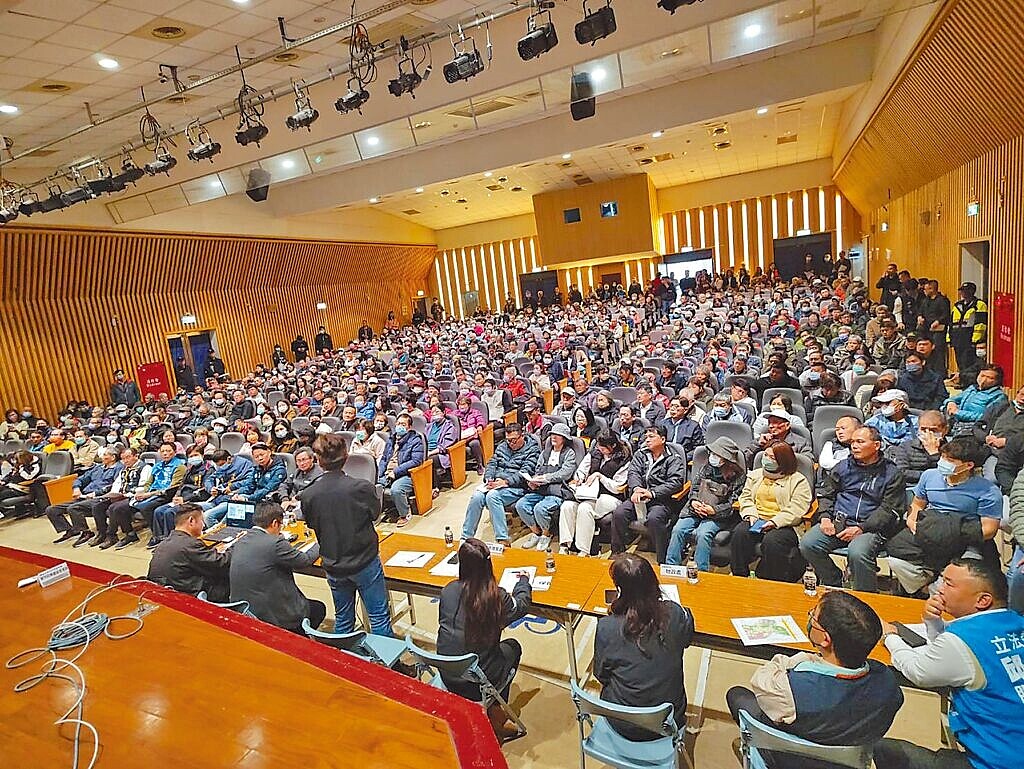 為響應政府打造「桃竹苗大矽谷」的願景，苗栗縣政府積極推動頭份交流道周邊產業園區開發，12月底舉辦2場說明會。圖／苗栗縣政府提供