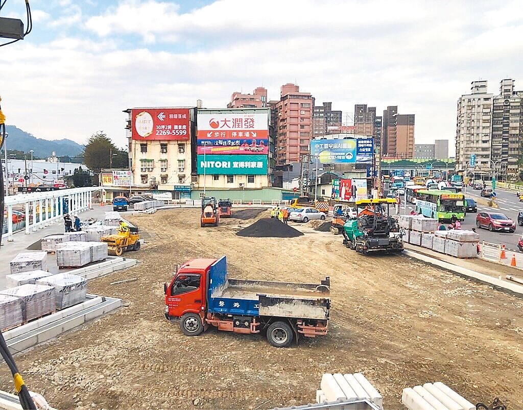 捷運土城永寧轉運站目前工程進度75%,預計2025年2月啟用。(新北市交通局提供/陳慰慈新北傳真)