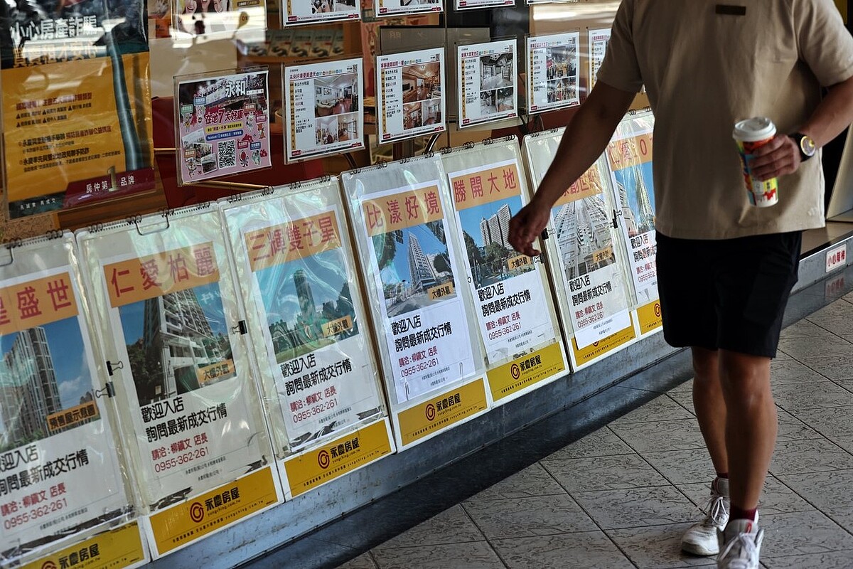 央行第七波房市信用管制,加上金管會祭出金檢,使得國銀房貸開始以價制量,非青安及非公教人員優惠房貸的樓地板利率,普遍2.5%起跳。記者杜建重/攝影