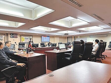 台北市議會交通委員會3日審議北捷公司預算。(丁上程攝)
