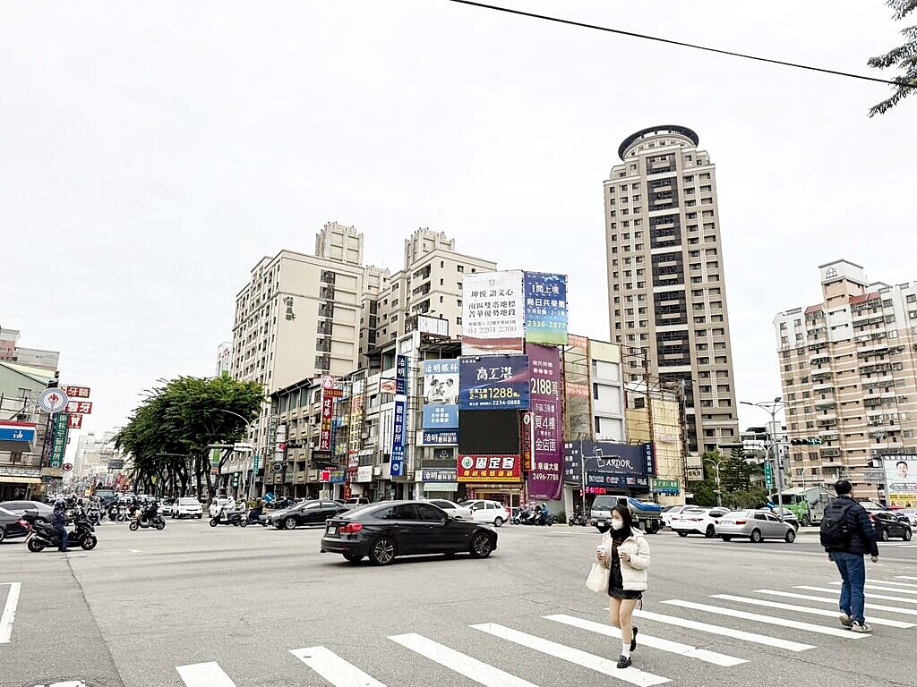 台中南區商圈成熟，生活機能完善。圖／業者提供