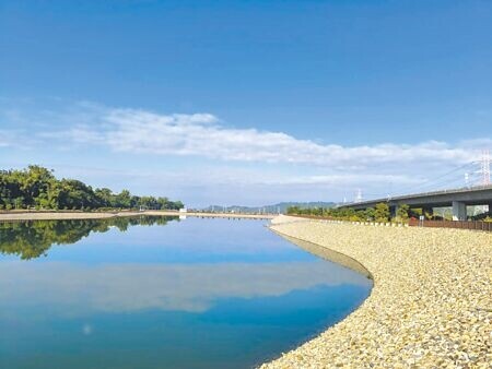 
南投縣烏溪鳥嘴潭人工湖4日完工。（李京昇攝）
