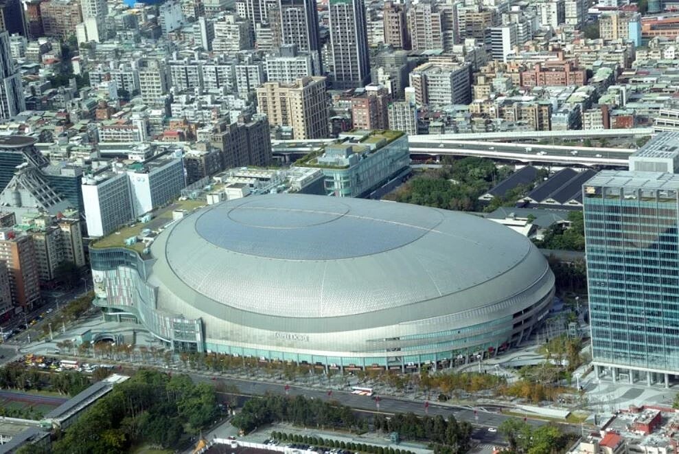 台北大巨蛋廂、演唱會擾民、分潤等爭議遲遲未解,議會審體育局預算,有議員要求附帶決議,大巨蛋第一年財報出來後,市府應立即提出異議討論分潤,並將爭議問題一併與遠雄討論。圖/聯合報系資料照