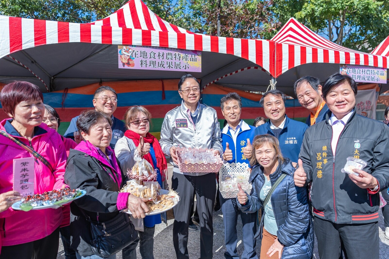 張善政感謝並肯定農友辛苦付出，生產出許多品質優良的在地農產。圖：市府提供