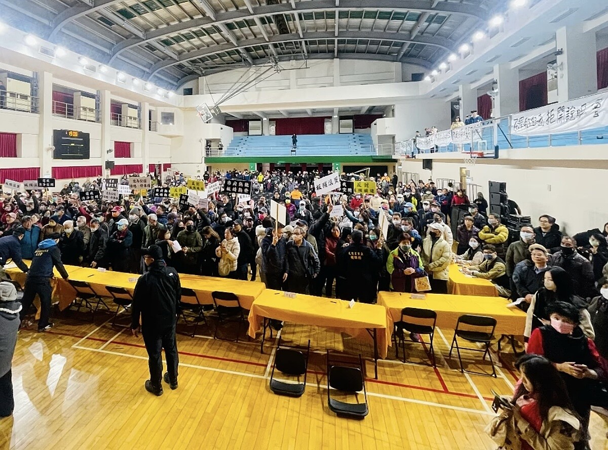 新北市板橋殯儀館（新北市立殯儀館）是否要遷移的議題引起熱議。圖／板橋德翠里里長吳偉嘉提供
