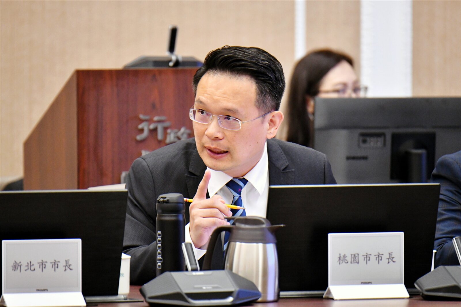 蘇俊賓強調，價格誘因雖然是工具之一，卻不見得是現在運量無法提升的主要原因。圖：行政院提供