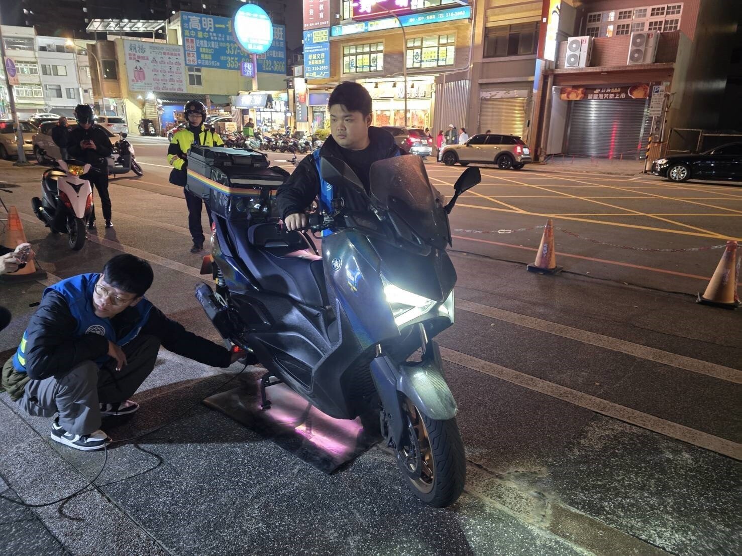 今年起機車排氣管改裝已納入檢驗項目。圖:環保局提供