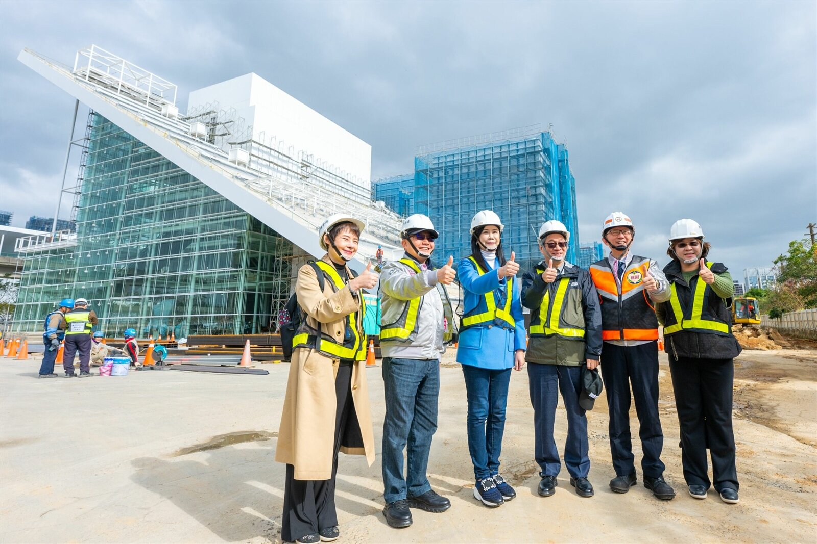 立法院教育及文化委員會、文化部與桃園市政府三方昨日共同會勘桃園市立美術館工程進度。圖:桃美館提供