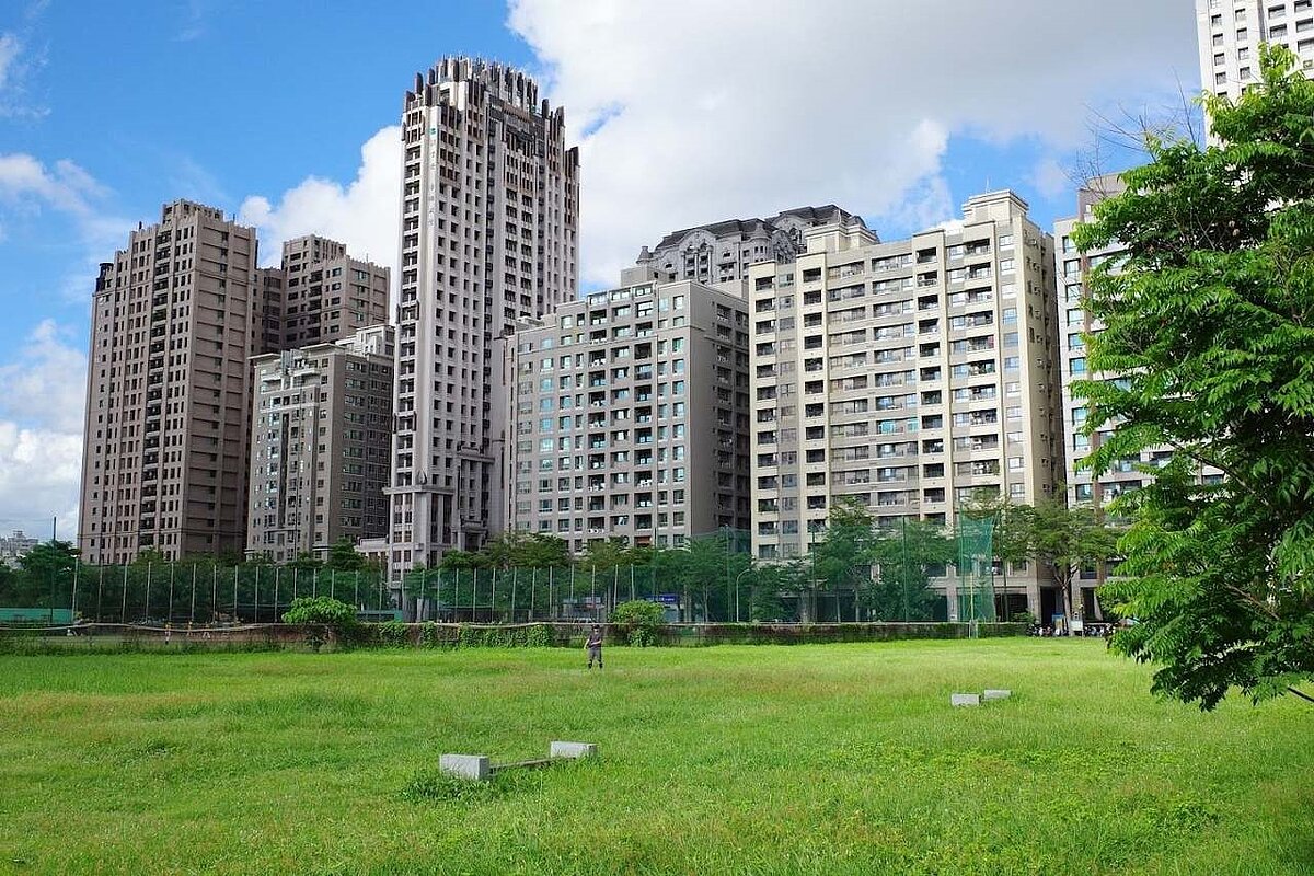 成功大學規劃與設計學院副院長林子平指出,景觀宅存在通風權不公的問題。圖/林子平提供