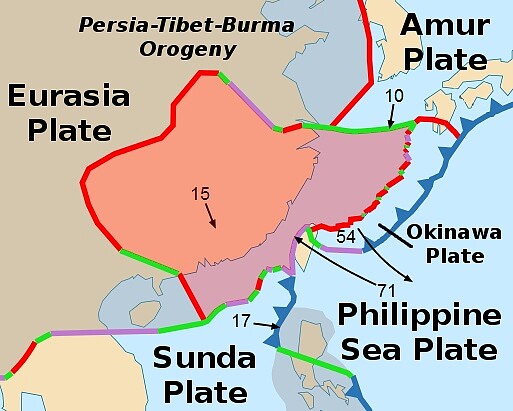 嘉義6.4地震「釋放2顆原子彈能量」 專家示警「巧合位置」:有大地震機率 今年到目前為止全世界最大的兩起地震,分別發生在大陸西藏規模6.8以及日本宮崎規模6.8,西藏地震來自印度板塊與歐亞大陸板塊碰撞,且印度板塊向東推擠揚子板塊。圖/維基百科