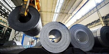 重建題材中外適用,21日盤中屢見逢低買盤卡位鋼鐵、電器電纜股。圖∕本報資料照片