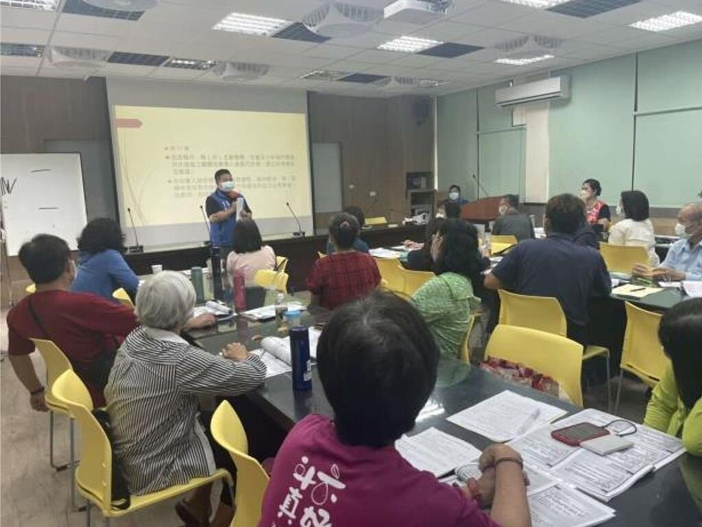 雲林縣政府2016年推出全台獨有的「祖孫托育補助」，今年起停辦，縣府22日表示祖孫托育補助經費已用完，且近年中央鼓勵公共化托育，因此不再續辦。（雲林縣政府提供）