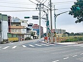 平鎮復旦路與賦梅路口　電桿將外移　鄰近復旦高中　交通流量大