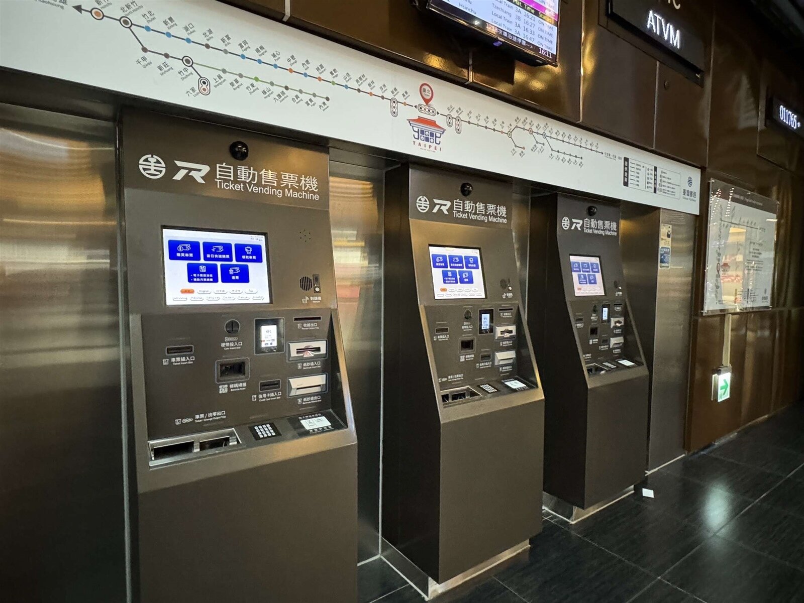 台鐵公司因應今年228連續假期疏運旅客需要,自2月27日起至3月3日止共5天,全線加開各級列車共計97班。圖:台鐵提供