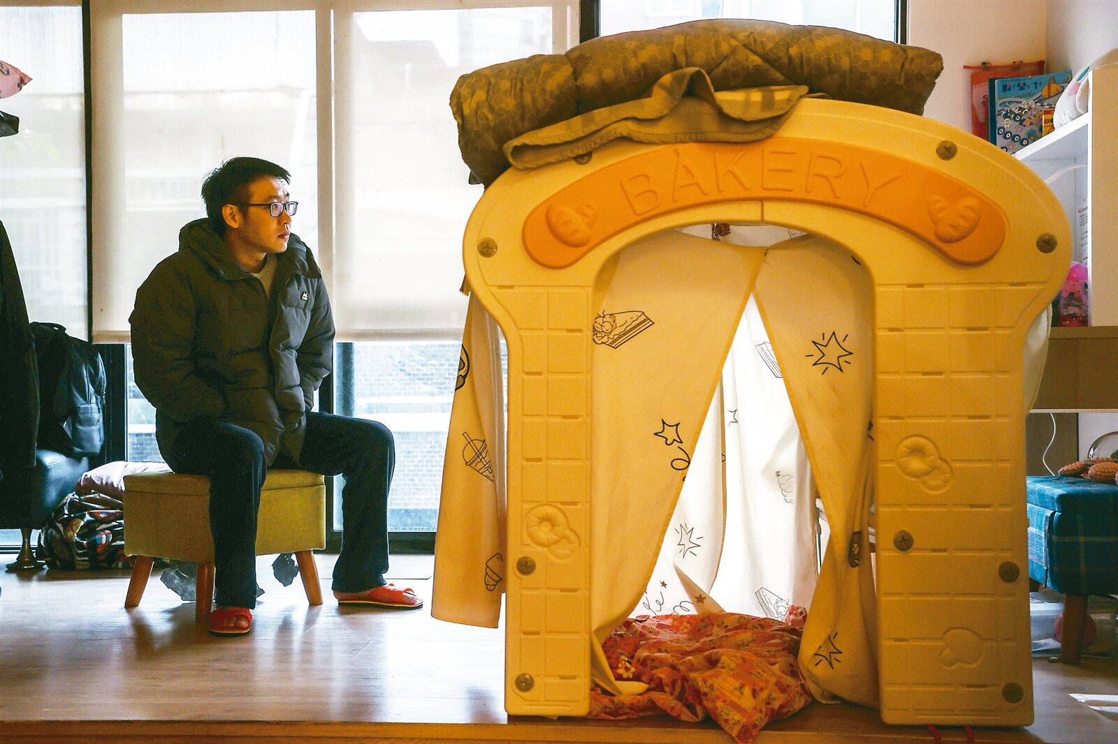 江明倫的妻子被診斷為額顳葉型失智症,他在了解疾病照顧與尋求社福資源的過程中很受挫。記者葉信菉/攝影