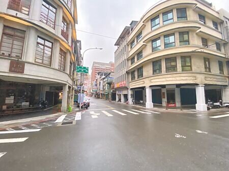 新竹市警局統計,去年新竹市共有13個路口分別發生1起死亡車禍,其中包括中央路與大同路口。(王惠慧攝)