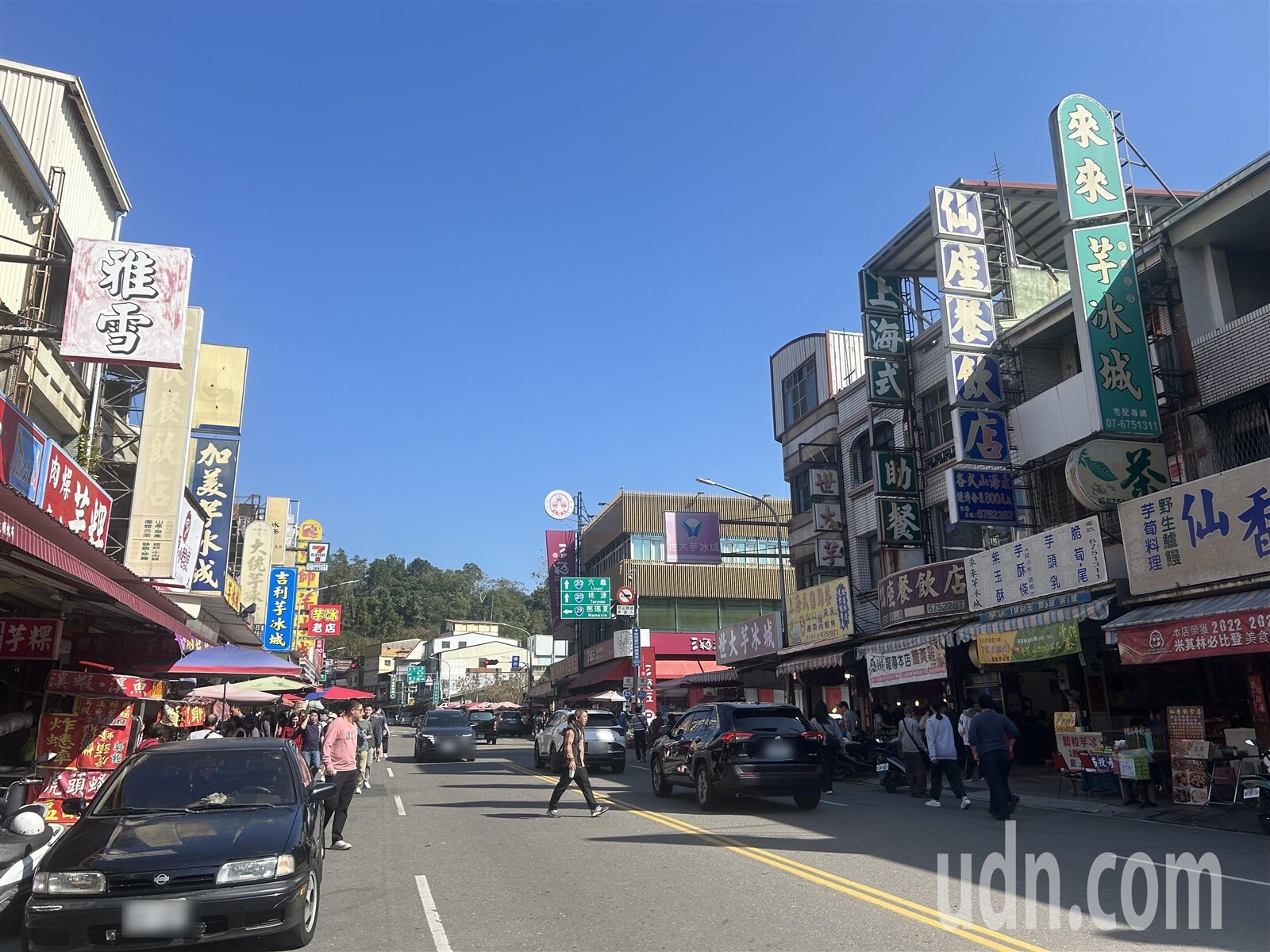 高雄甲仙是遊客通往南橫公路的中繼站,今年受地震影響,春節遊客不如預期。記者徐白櫻/攝影