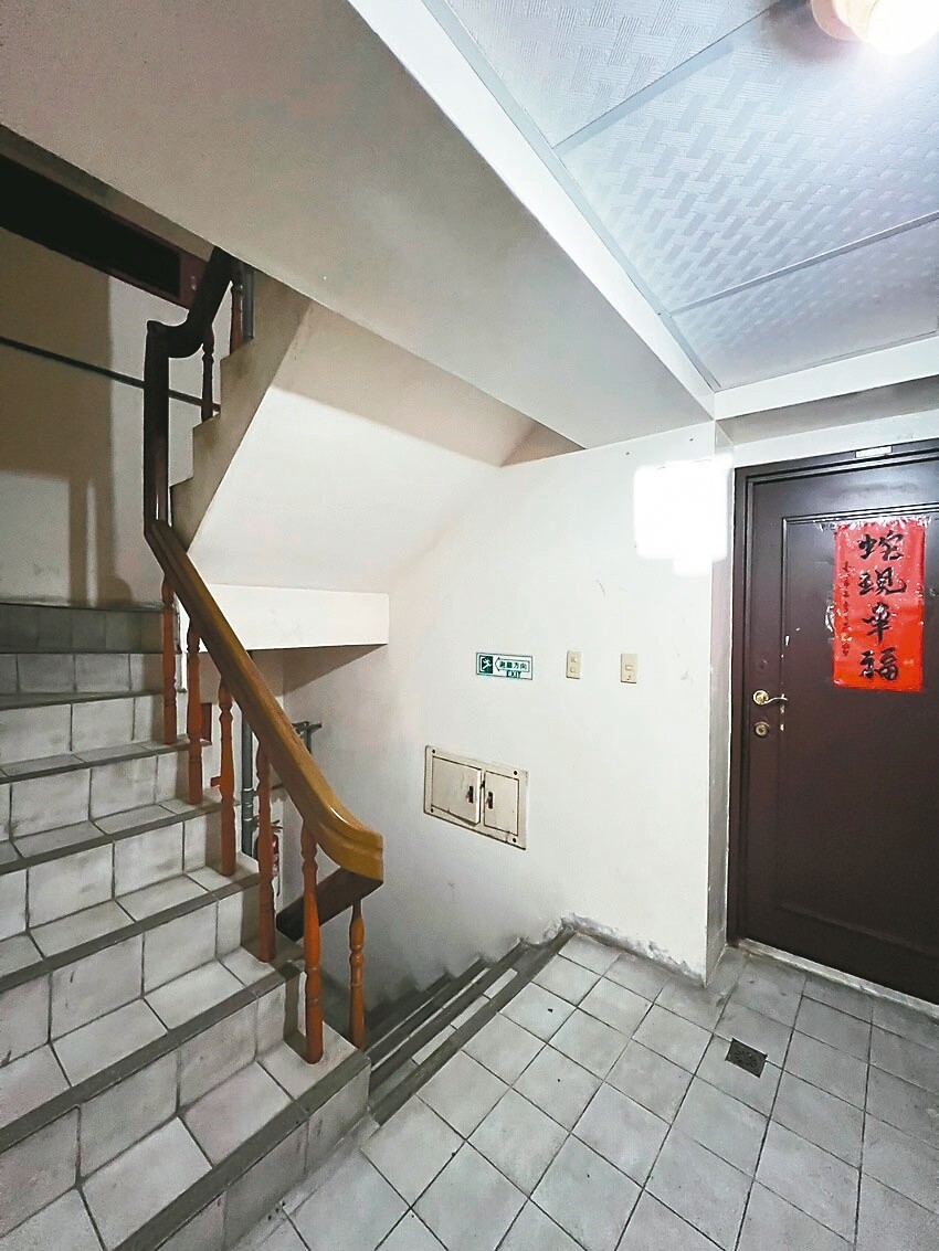 台中市都發局指出，6、7層樓建物公安申報主要確保避難路徑通暢及設備正常運作。記者陳秋雲／攝影 