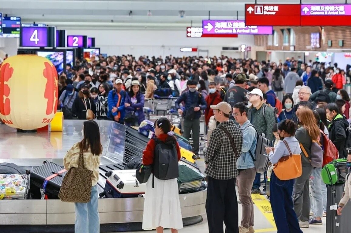 桃園機場人潮。圖／黃仲明