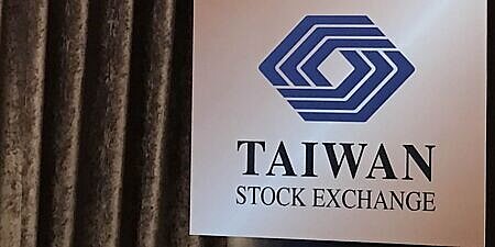 
臺灣證券交易所3日公布，台股1月集中市場開戶人數再推升至1,324萬2,849人新高，單月增加26,808人，較過去月增多3~5萬人，開戶數增長明顯趨緩。圖∕本報資料照片
