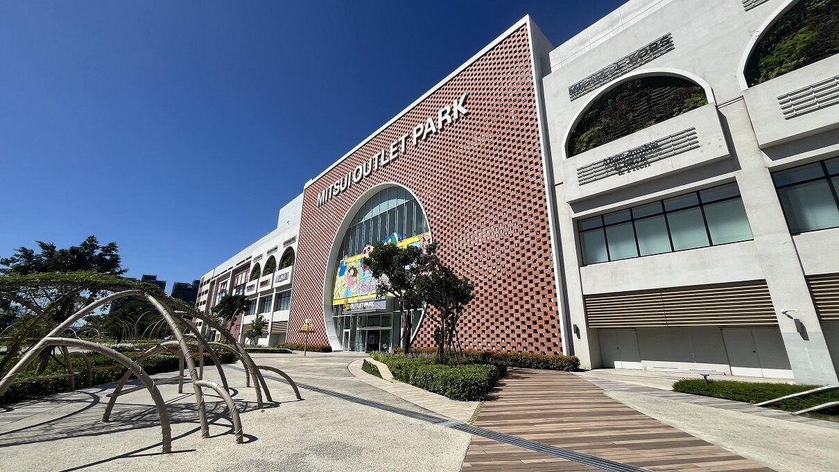 ▼郭建志坦言多數民眾來逛個街就走。（圖／東森財經新聞張琬聆攝）