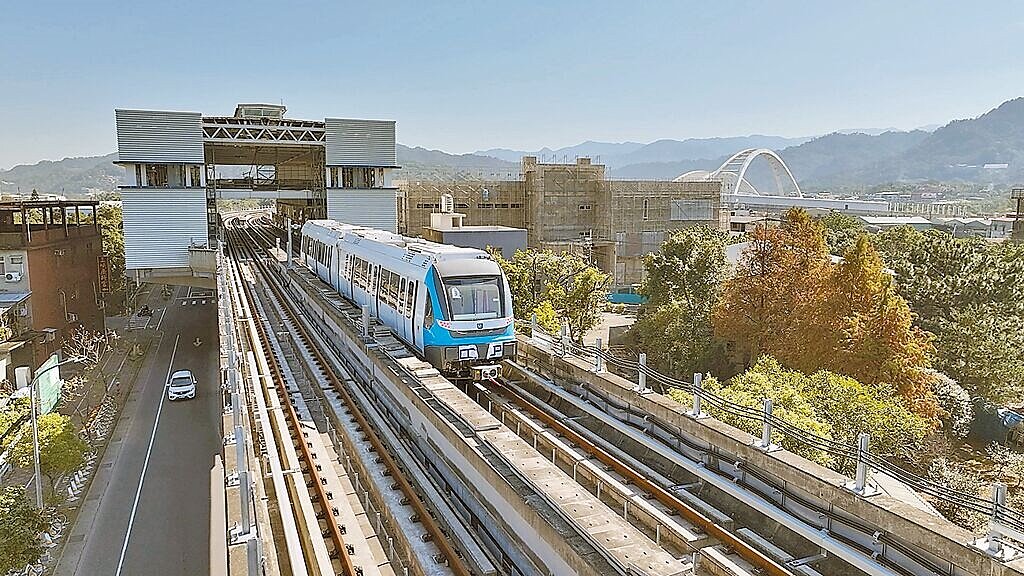 捷運三鶯線現正如火如荼趕工,施工進度已達81.2%,預計2026年初通車。(新北市捷運局提供/高鈞麟新北傳真)